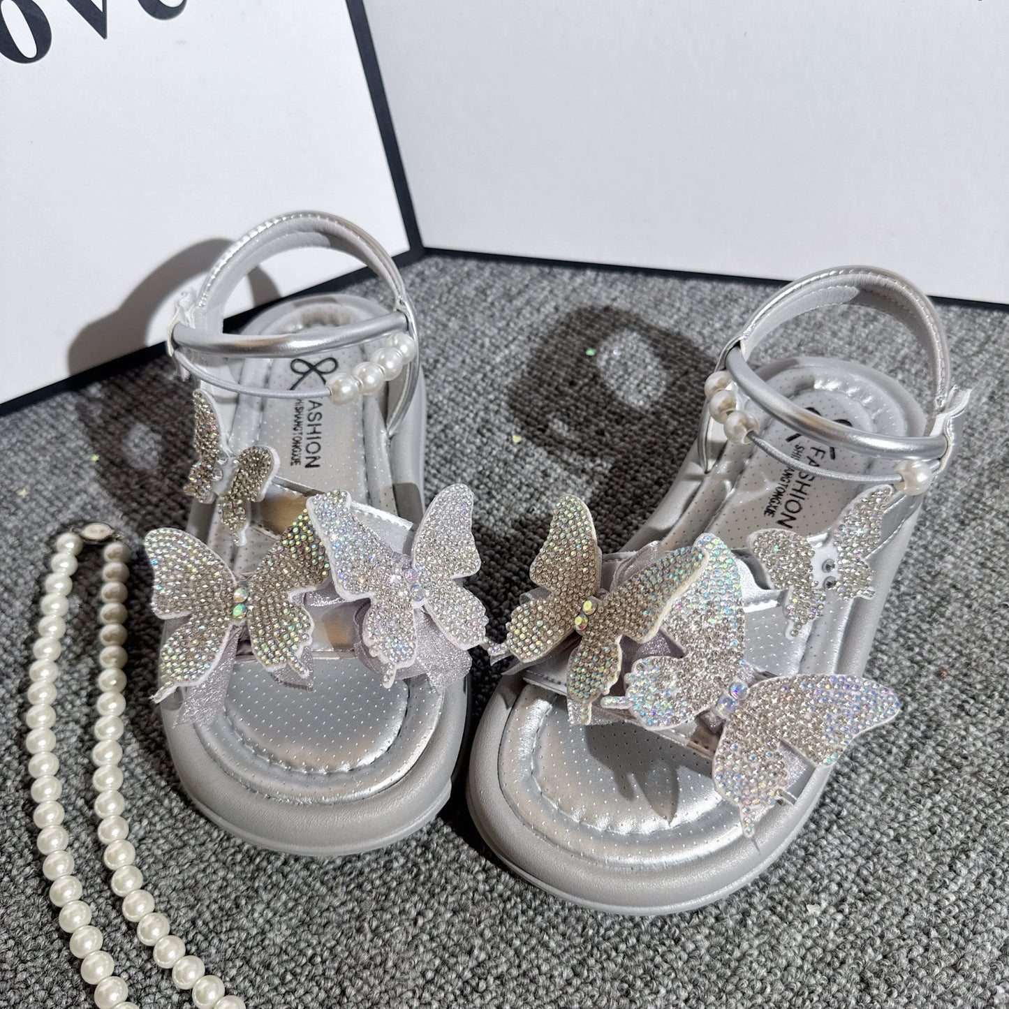 Girls Butterfly Sequins Sandals Summer Pearl Bow Princess Shoes